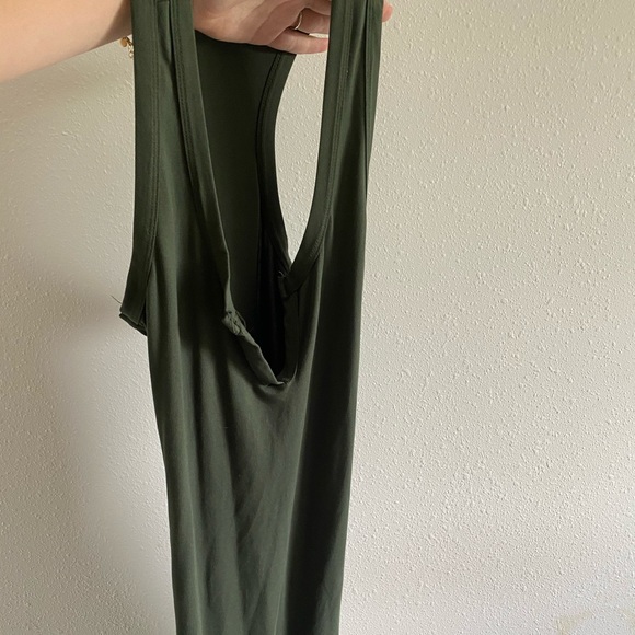 BODYCON OLIVE DRESS 🌿🍃 - Picture 2 of 6